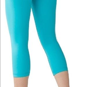 Lululemon Baby Blue Wunder Under Crop 4/S
